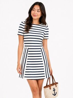 Brooks Brothers Red Fleece Navy White Striped Dress Women’s Medium Knit Preppy